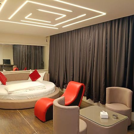 Aundh Elite Stay Pune Extérieur photo