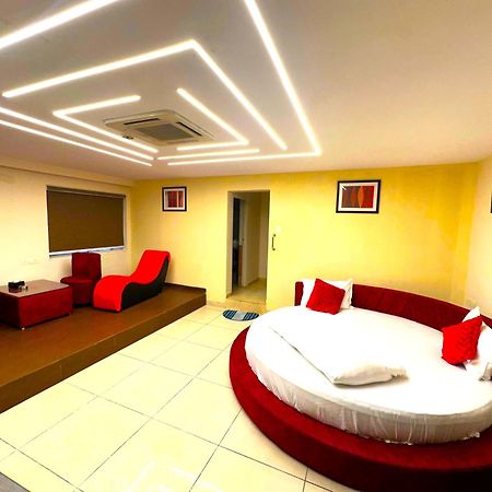 Aundh Elite Stay Pune Extérieur photo