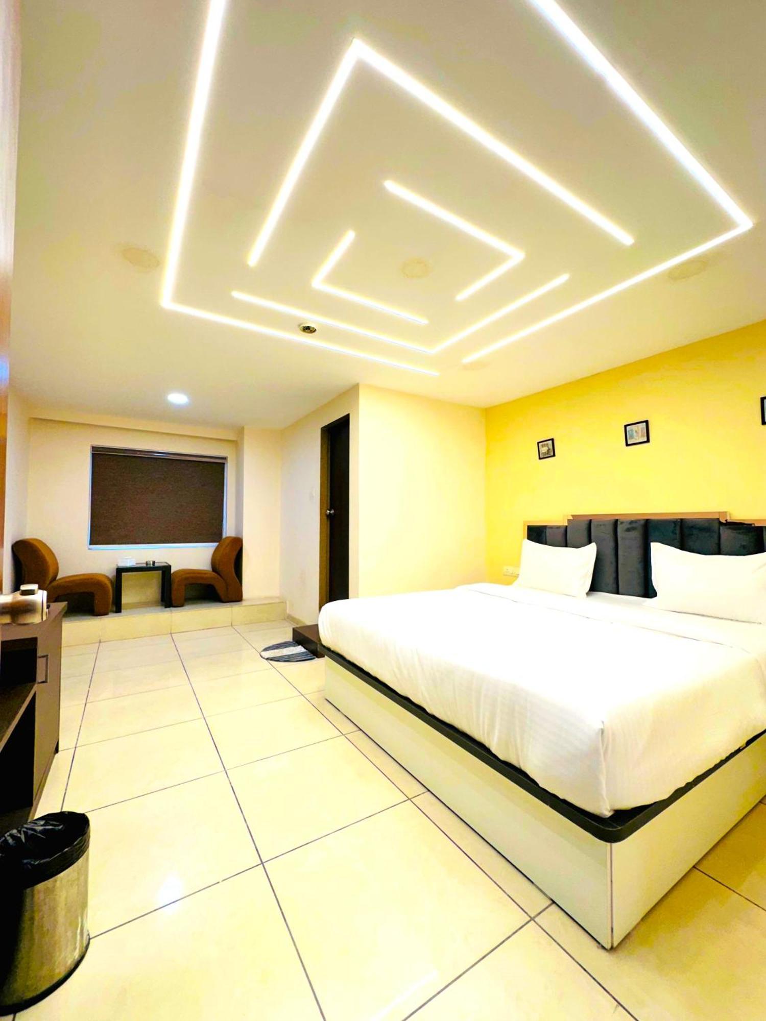 Aundh Elite Stay Pune Extérieur photo
